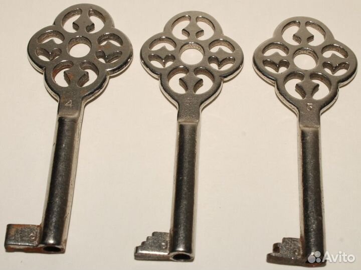 Антикварные Немецкие Ключи. Стиль Готика. Клейма