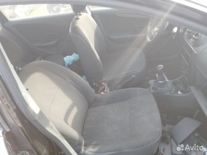 Сиденья комплект передняя Nissan Almera G15