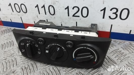 Блок управления печки и климат-контроля toyota ave