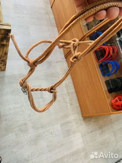 Недоуздок для лошади