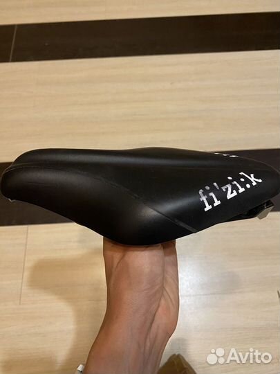 Седло для велосипеда fi'zi:k