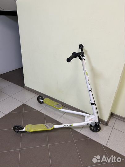 Инерционный самокат Fliker F3