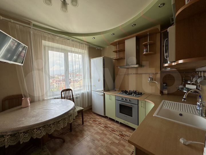 4-к. квартира, 80 м², 6/9 эт.