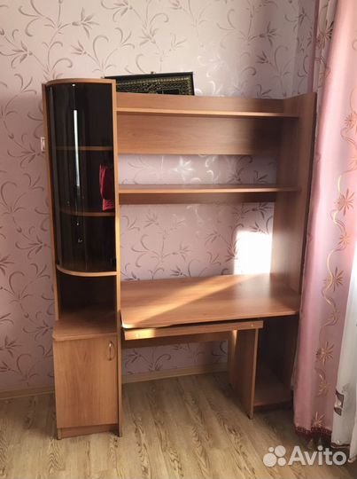 Письменный стол для школьника бу