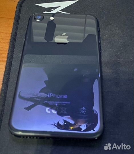 iPhone 8, 64 ГБ