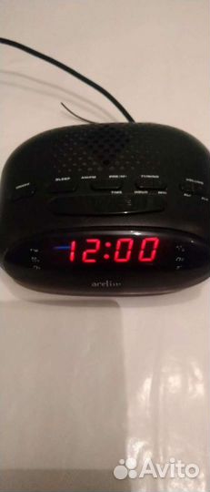 Часы-будильник-FM приёмник