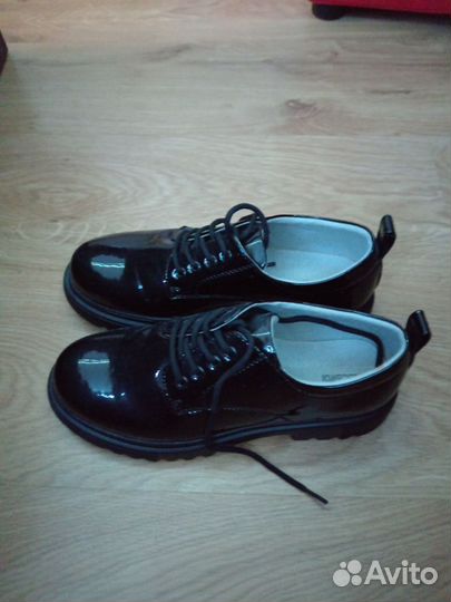 Туфли женские лакированные