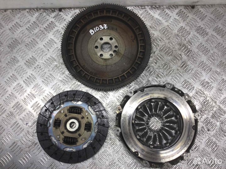 Маховик Ford Focus 98MM6375CA; 1462885; 98MM6375BA