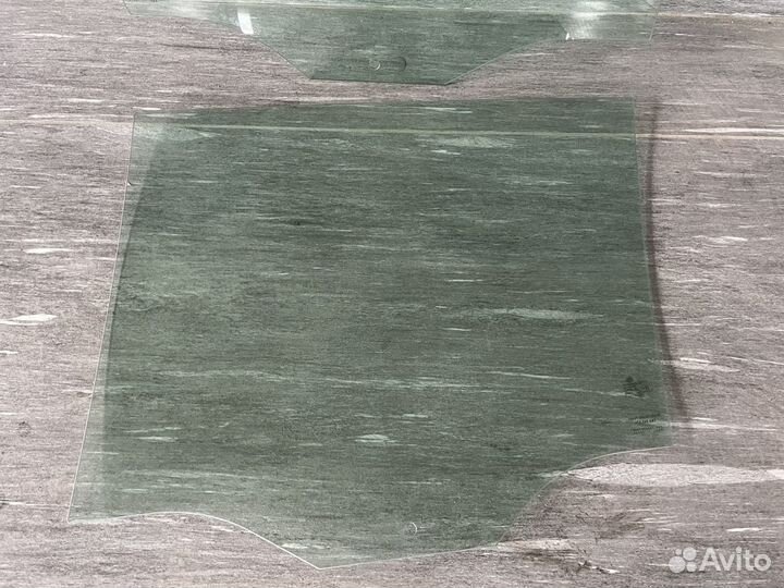 Новое заднее стекло Tiguan 2 Тигуан 2