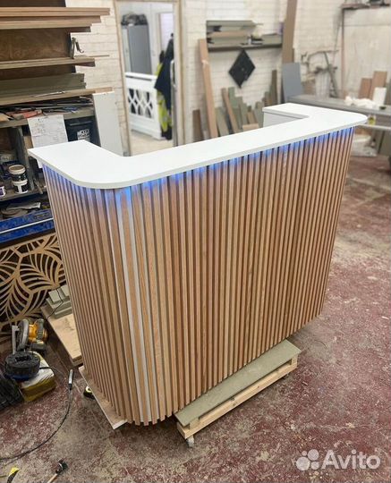 Ресепшн Стойка администратора на заказ производств