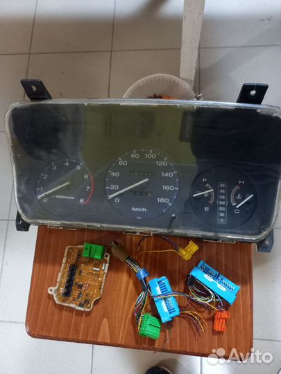Панель Приборов Степ Ваген 1999г