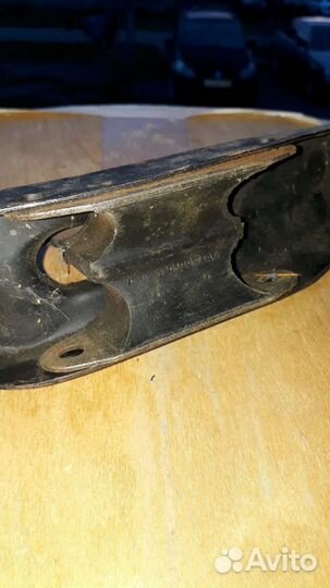 Подушка кпп 2107 5-ти ступ