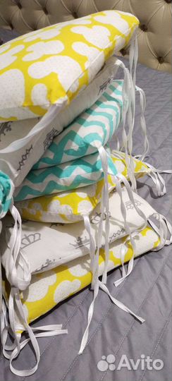 Комплект в детскую кроватку с бортиками