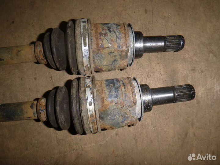 Полуось задняя левая toyota RAV 4 2013