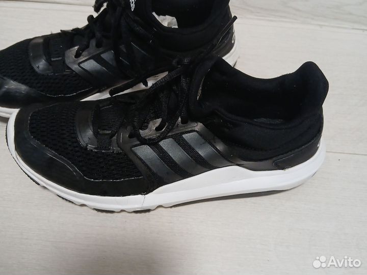 Кроссовки adidas 39 бу