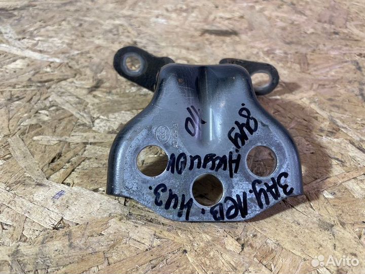 Петля двери задняя левая Ssangyong Action 2.0