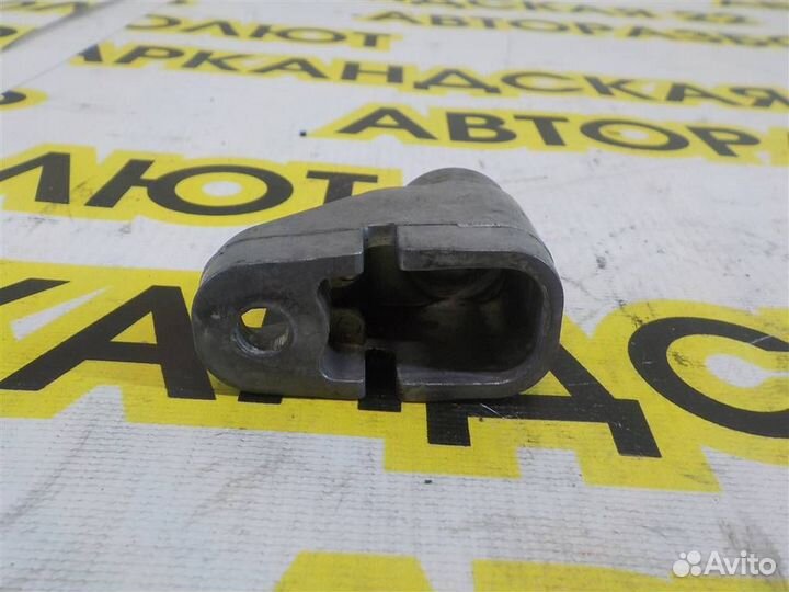 Кронштейн ролика BRP Ski-Doo Skandic WT 600hoetec