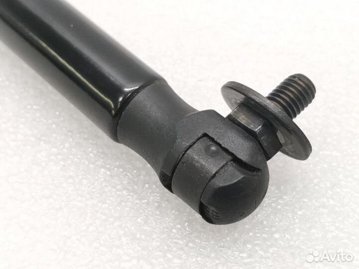 Амортизатор двери багажника Skoda Octavia A7 cjza