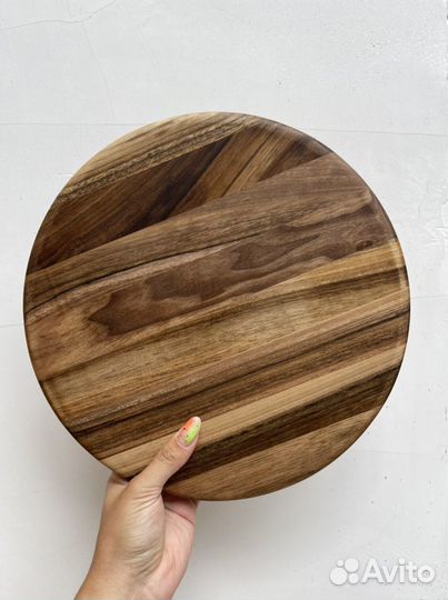 Доска круглая разделочная 30см из ореха