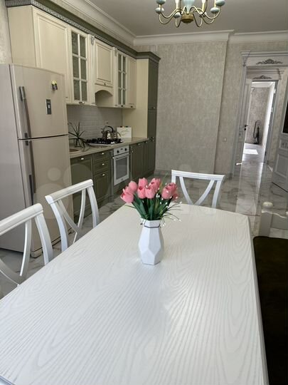 2-к. квартира, 96 м², 17/18 эт.