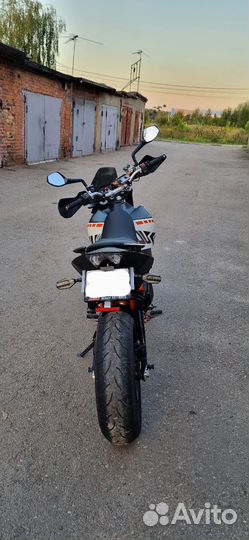 KTM duke 690R