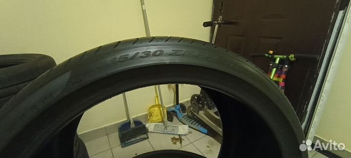 Pirelli P Zero 315/30 R22 107Y