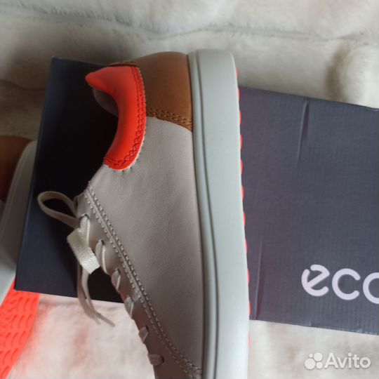 36 женские кроссовки, кеды Ecco soft 7 w