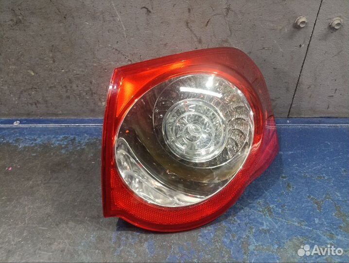 Фонарь правый Volkswagen Passat B6
