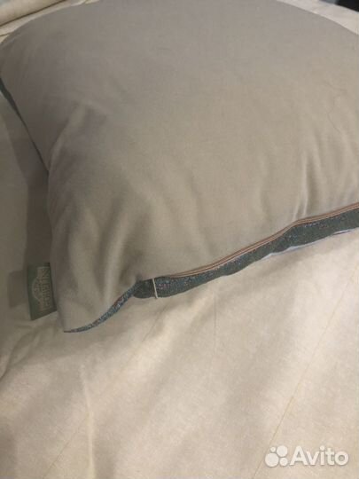 Новая диванная подушка