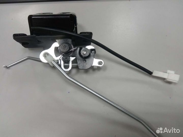 Замок крышки багажника Kia Sorento