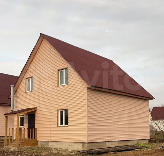 Коттедж 145 м² на участке 4 сот.