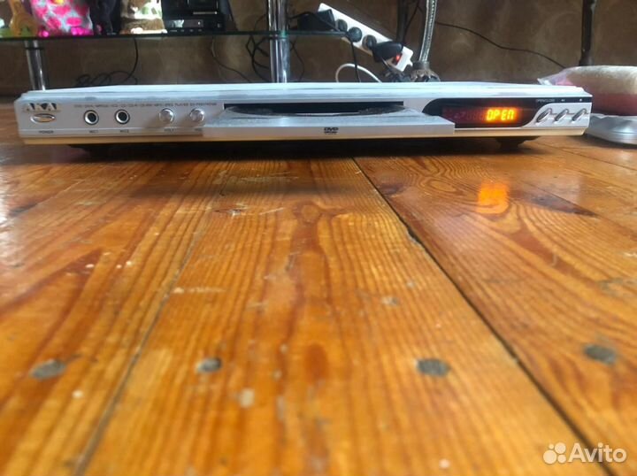 DVD плеер akai