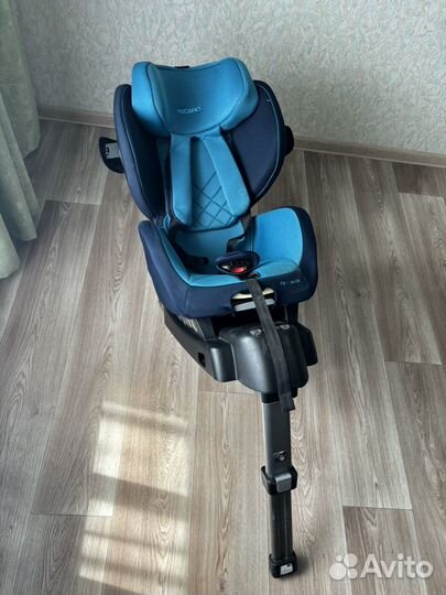 Детское автокресло recaro OptiaFix Xenon Blue