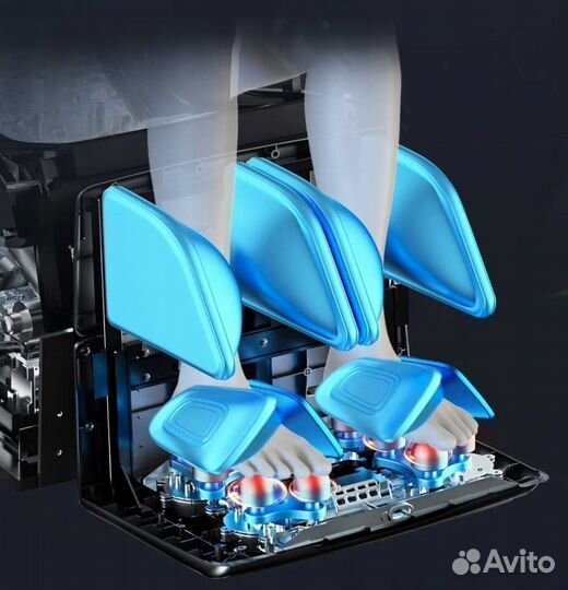 Массажное кресло черно-белое