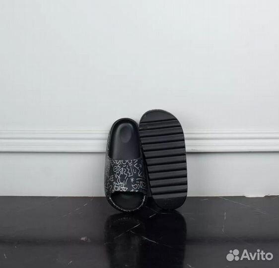 Шлепанцы женские