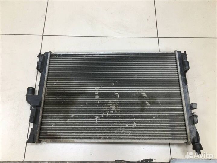 Радиатор системы охлаждения Renault Logan