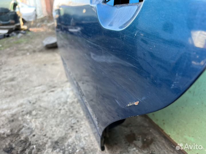 Дверь задняя левая Nissan Primera P11