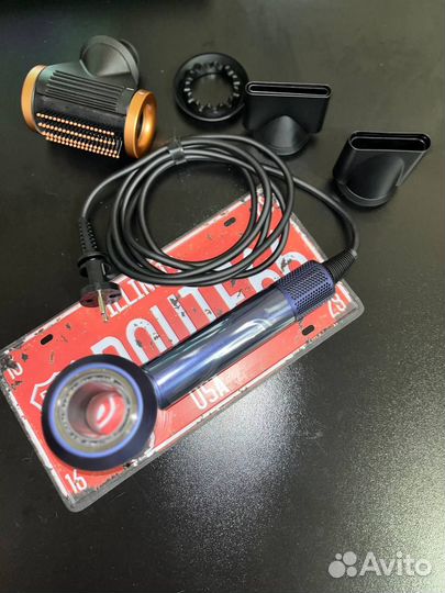 Фен для волос dyson