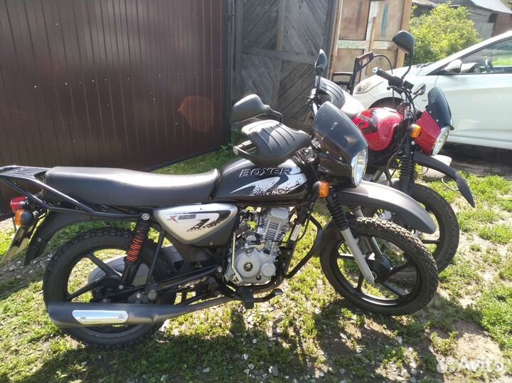 Bajaj boxer 125