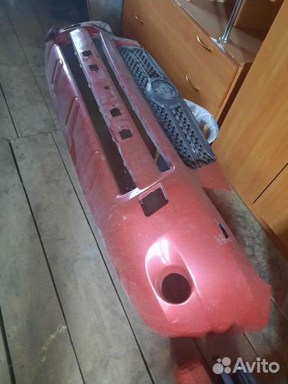 Бампер передний на toyota rav4 2008г