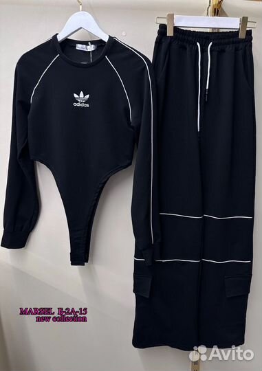 Спортивный костюм женский