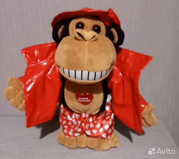 Музыкальная игрушка поющий ловелас пожарник