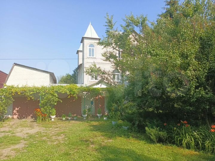 Дом 286,3 м² на участке 10 сот.