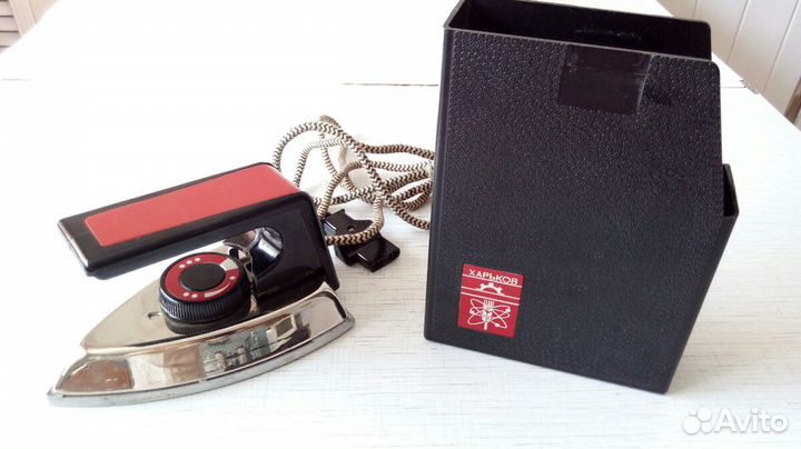 Утюг дорожный