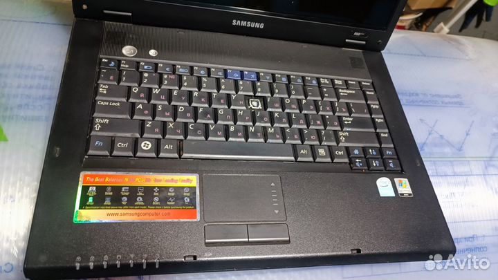 Ноутбук Samsung NP-R60Y