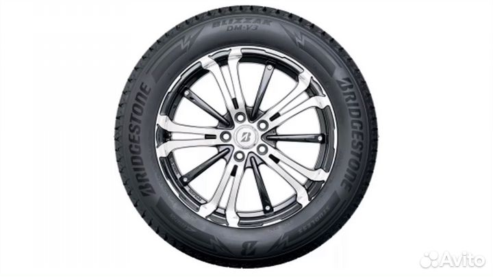 Bridgestone Blizzak DM-V3 215/65 R17 103T
