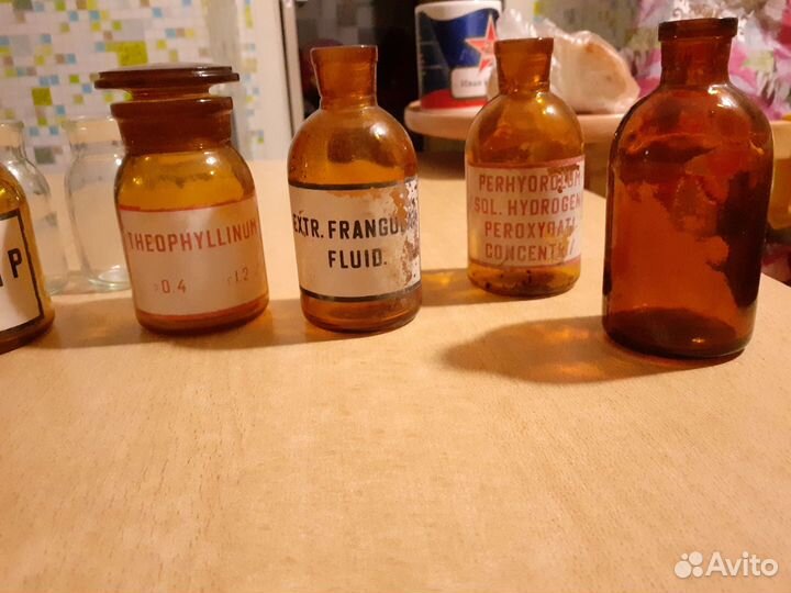 Аптечный пузырьки, бутылки винтаж