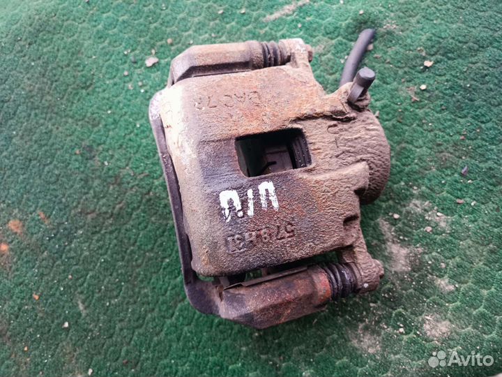 Суппорт передний правый Дэу Магнус 2002 г