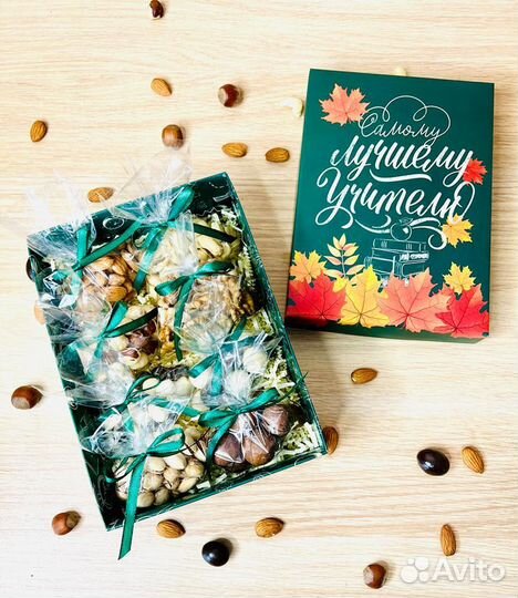 Подарочный набор орехов 