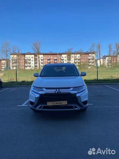 Mitsubishi Outlander 2.0 CVT, 2020, 72 000 км